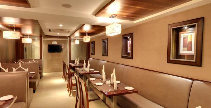 Oyo 1545 Hotel Shivani International 아흐메다바드 외부 사진