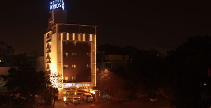 Oyo 1545 Hotel Shivani International 아흐메다바드 외부 사진